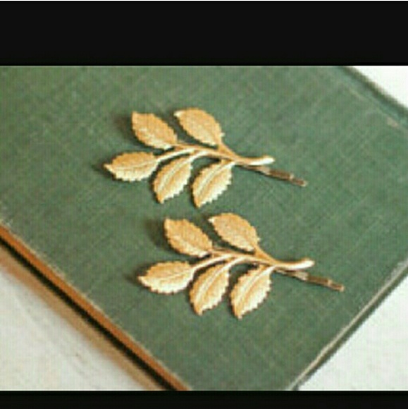 1 gold tone leaf hair pin - Picture 2 of 2