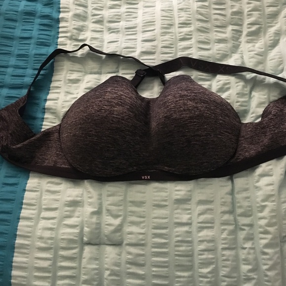 Victoria's Secret The Ultimate Sports Bra 38C