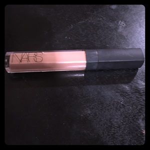 Nara radiant creamy concealer