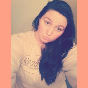 Meet your Posher, Brittany