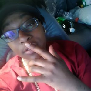 Meet your Posher, Joy