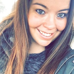 Meet your Posher, Shana