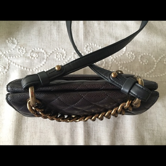 SOLD** Chanel mini handbag (seasonal) - Picture 3 of 8