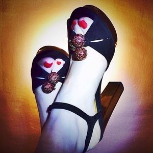 Marc by Marc Jacobs suede shoe with cherries