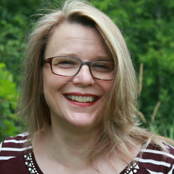 Meet your Posher, Diane - Picture 1 of 1