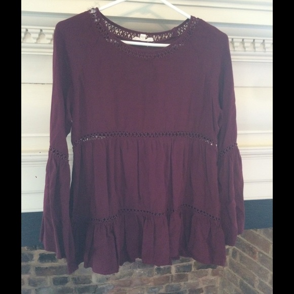 Boutique Maroon top size small/medium