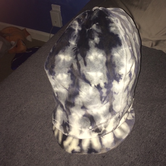 Tie dye hat - Picture 1 of 2