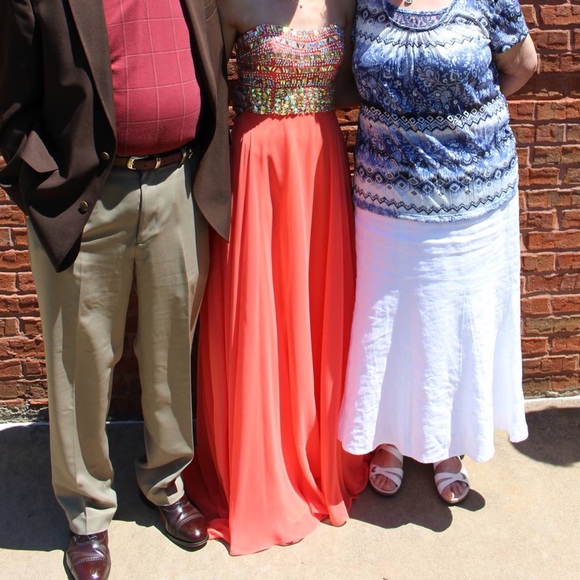 PROM DRESS!😍 - Picture 3 of 3