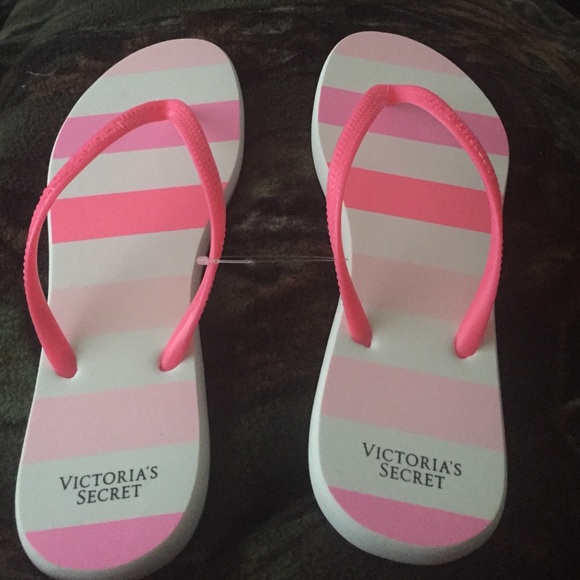 Victoria's Secret flip flops
