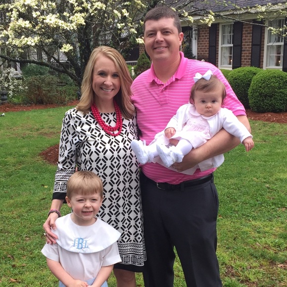 Meet your Posher, Amber - Picture 2 of 2