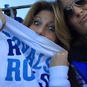 Meet your Posher, Lori