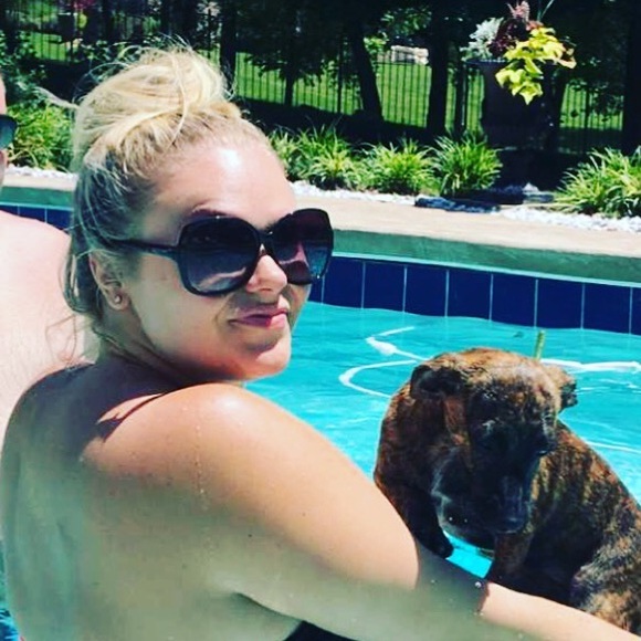 Meet your Posher, Alicia - Picture 3 of 4