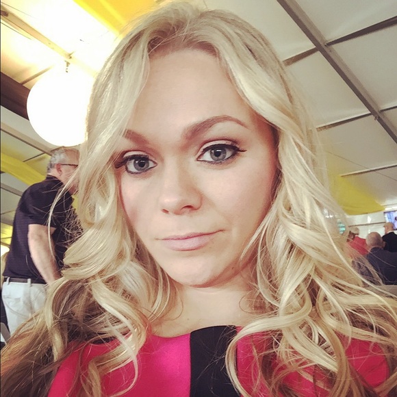 Meet your Posher, Alicia - Picture 4 of 4