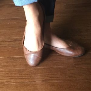 Tan flats