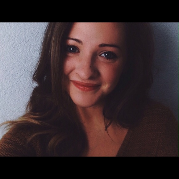 Meet your Posher, Shelby - Picture 1 of 1