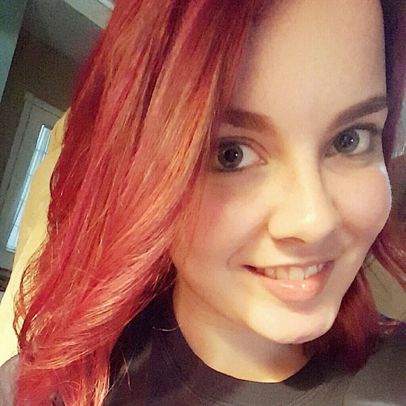 Meet your Posher, Josie - Picture 2 of 2