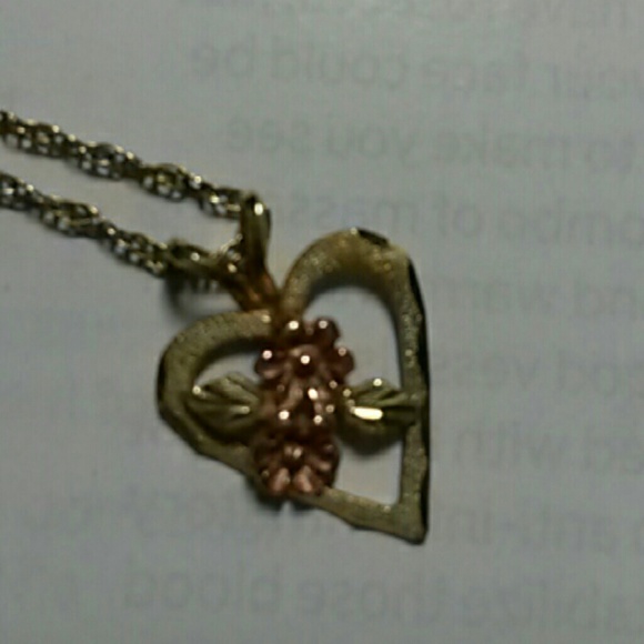 Necklace - Picture 4 of 4