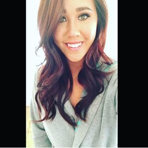 Meet your Posher, Olivia