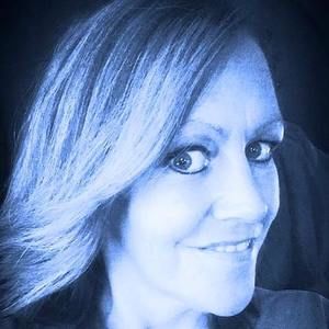 Meet your Posher, Carrie