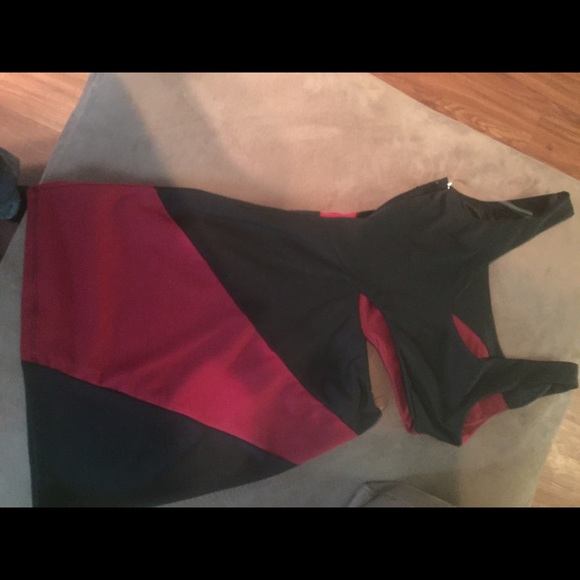 ONE SLEEVED DRESS CUT OUT SIDE - Picture 3 of 3