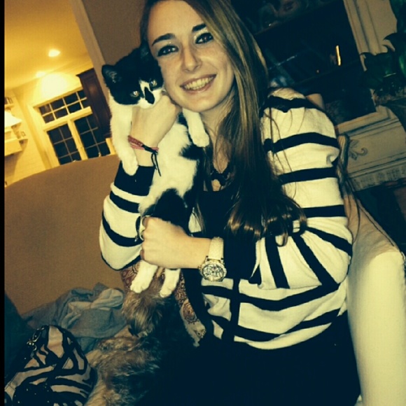 Meet your Posher, Lexie - Picture 1 of 1