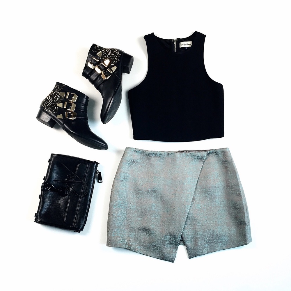Asymmetrical Fold Over Mini Skirt - Picture 3 of 7