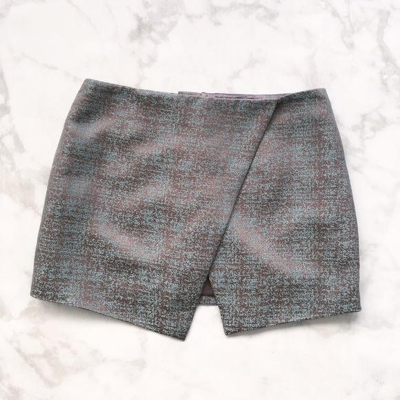 Asymmetrical Fold Over Mini Skirt - Picture 4 of 7