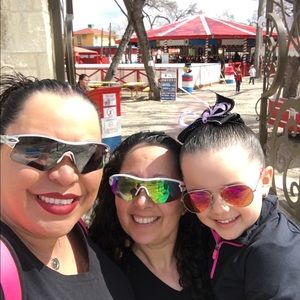 Meet your Posher, Veronica