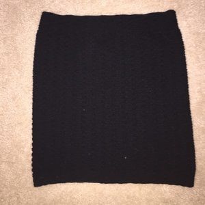 Black textured Guess tube skirt