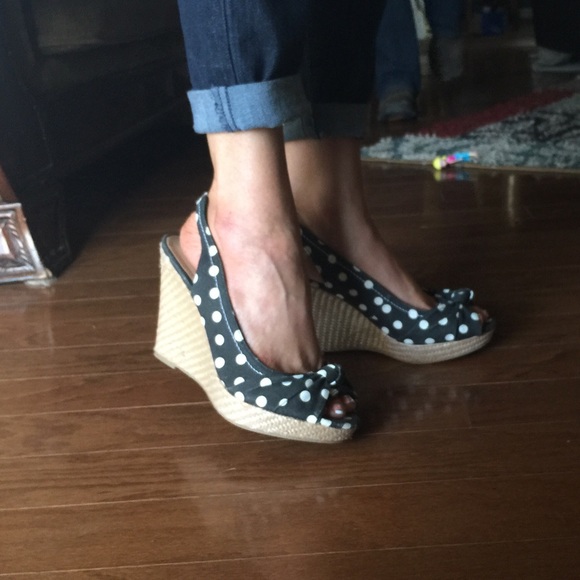 Polka dot wedges