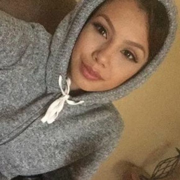 Meet your Posher, Esveidy