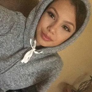 Meet your Posher, Esveidy