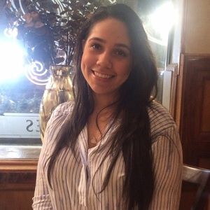 Meet your Posher, Christina