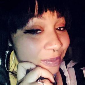 Meet your Posher, Denesha