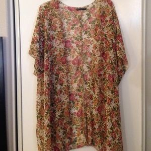 Brandy Melville Floral Kimono