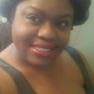 Meet your Posher, Chanelle