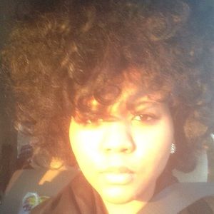 Meet your Posher, Jasmine