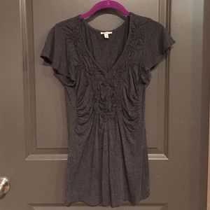 Gray cotton shirt sleeve tee