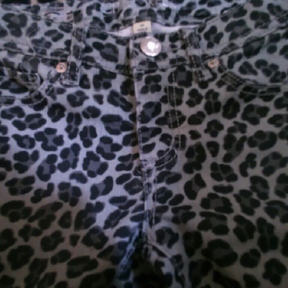 Pants - Picture 4 of 4