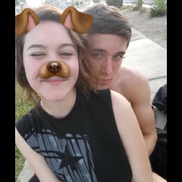 Meet your Posher, Layla - Picture 1 of 1