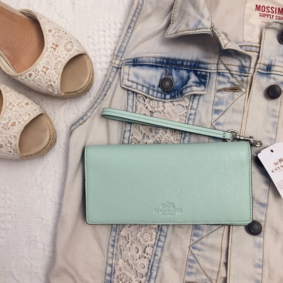 NWT Coach Slim Wallet