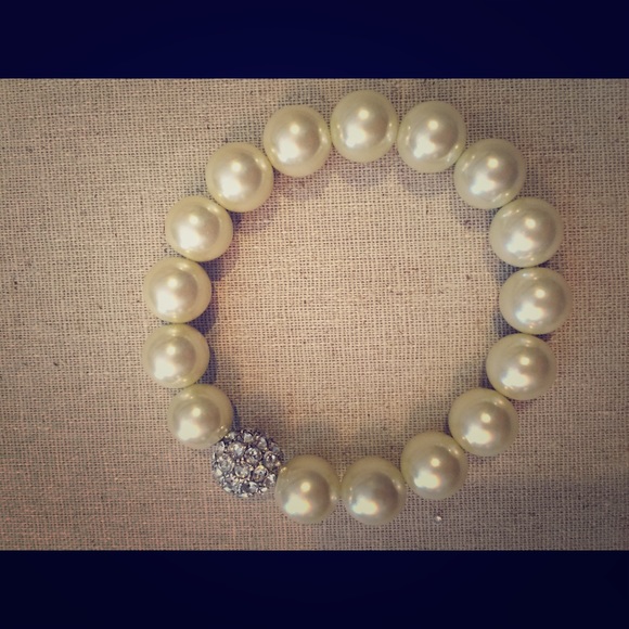 Stella & Dot | Pearl stretch bracelet