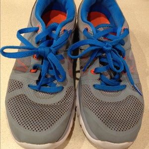 Nike shoes size 5y big kids