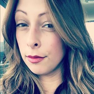 Meet your Posher, Alise