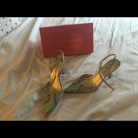 Ellen Tracy multi color pastel snakeskin heels - Picture 1 of 1