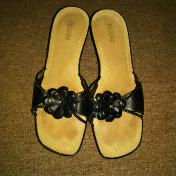 Nicole sandals