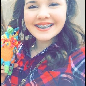 Meet your Posher, Caitlin