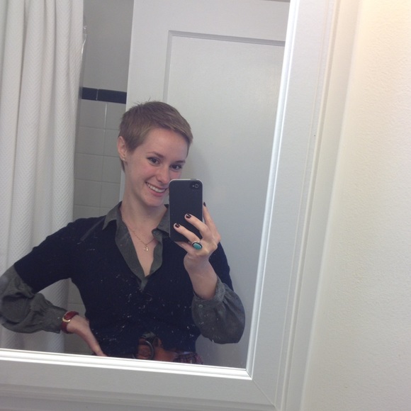 Meet your Posher, Taylor Barrett - Picture 2 of 2