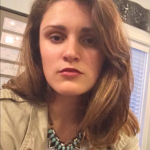 Meet your Posher, Emma