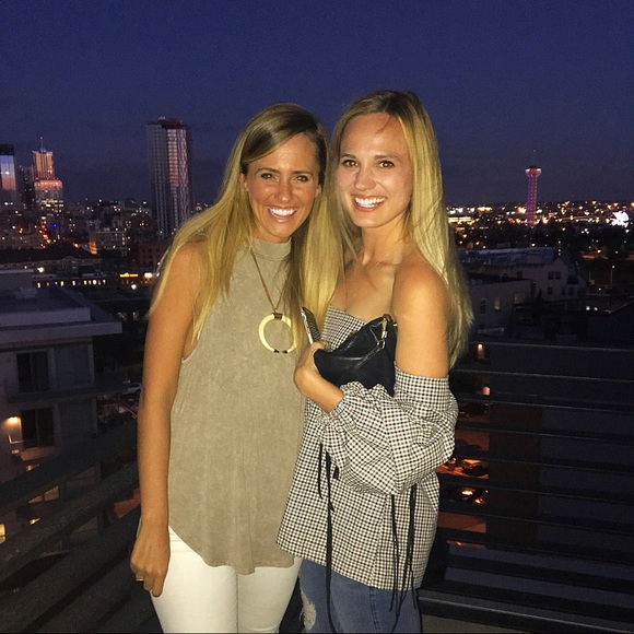 Meet your Posher, Elizabeth & mollie - Picture 2 of 4